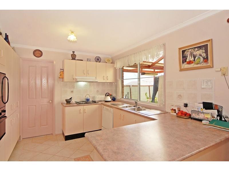 18 Sophia Road, Worrigee NSW 2540
