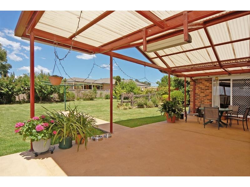 18 Sophia Road, Worrigee NSW 2540