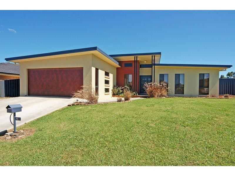 17 Almondbark Road, Worrigee NSW 2540