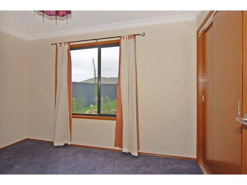 17 Almondbark Road, Worrigee NSW 2540