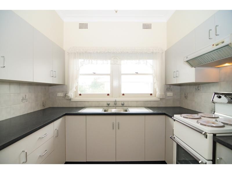 48 Coomea Street, Bomaderry NSW 2541