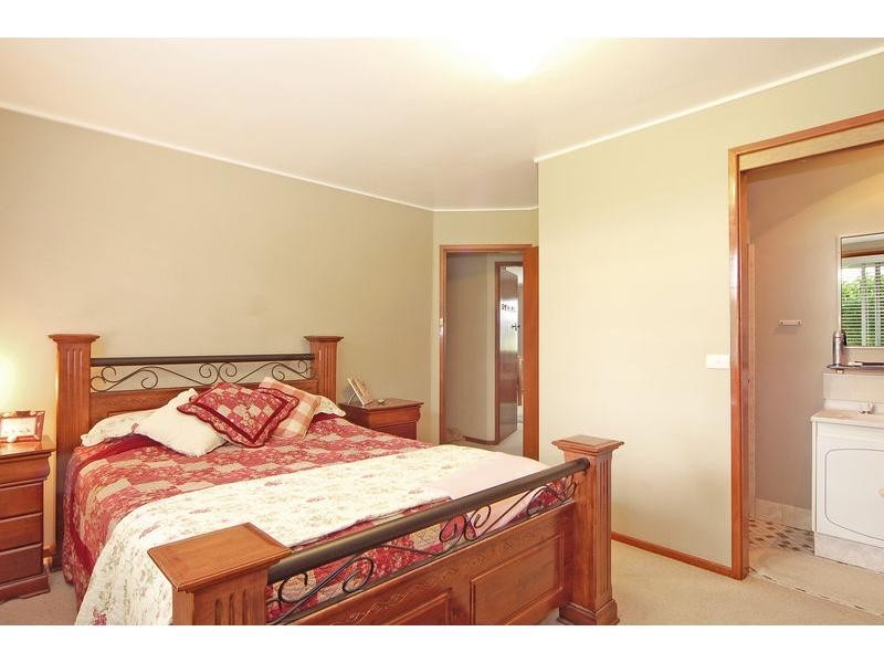 4 Terara Road, Nowra NSW 2541