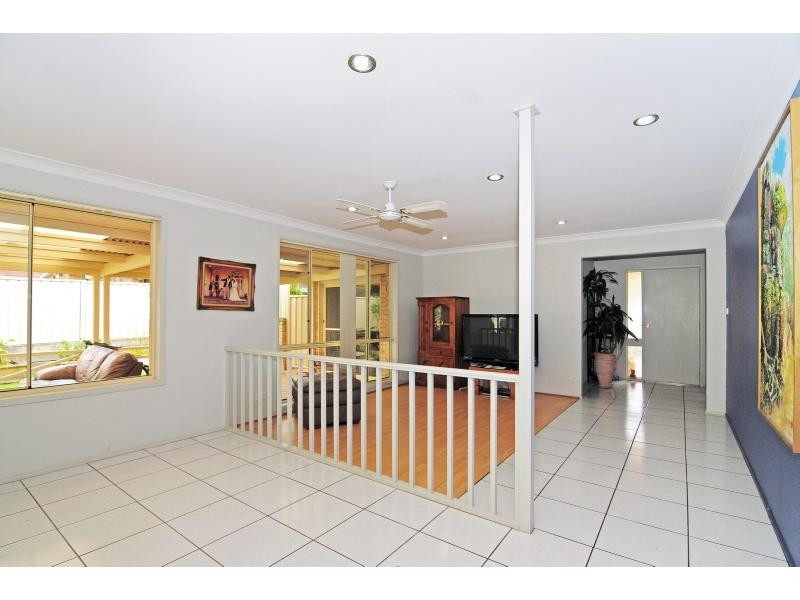 2 Olympic Drive, West Nowra NSW 2541