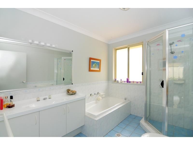 2 Olympic Drive, West Nowra NSW 2541