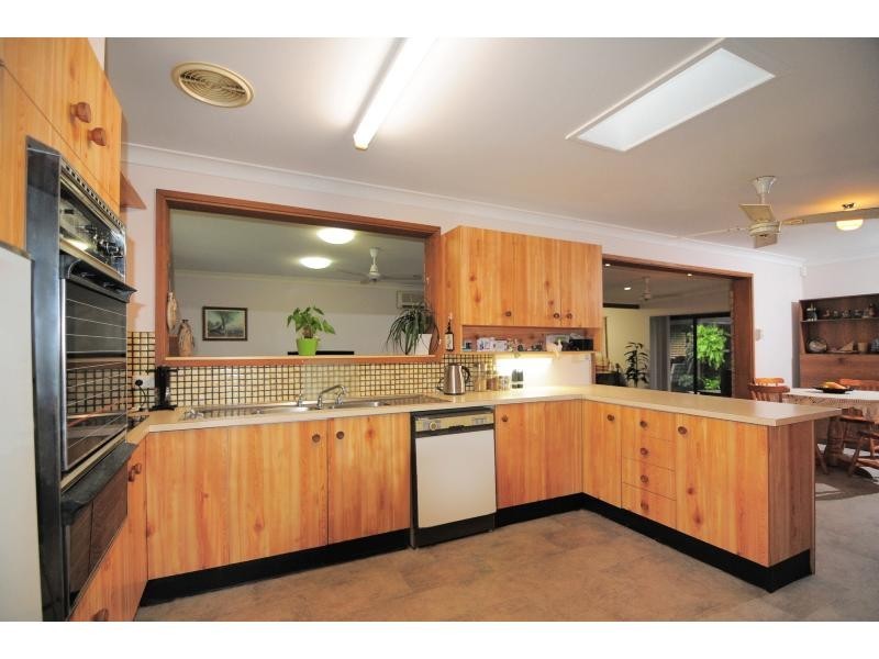 9 Greenwell Point Road, Nowra NSW 2541
