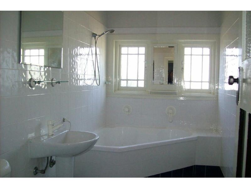 9 Coomea Street, Bomaderry NSW 2541