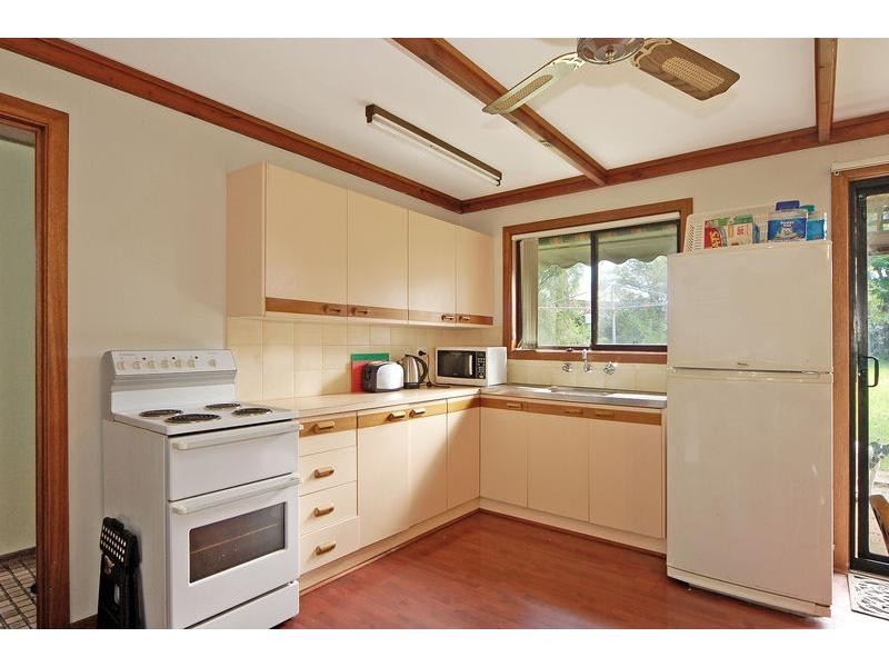 77 Meroo Road, Bomaderry NSW 2541