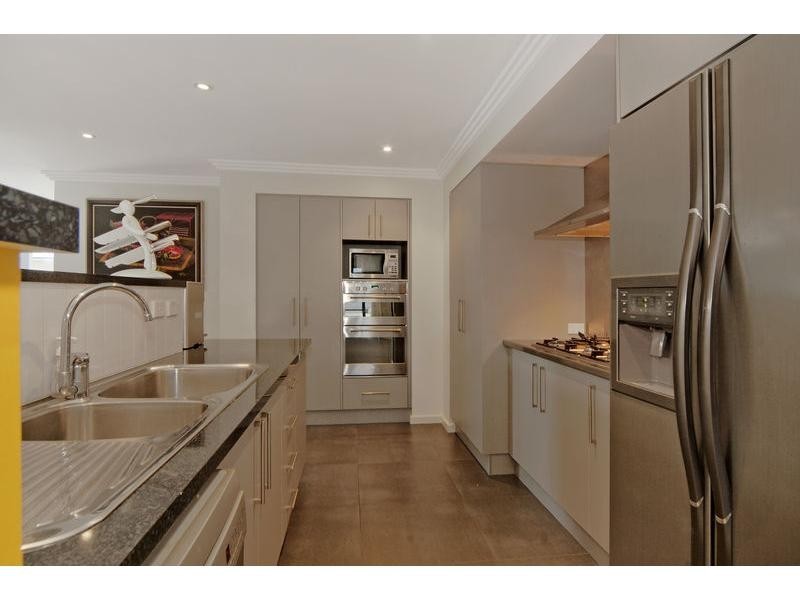 20 Mintbush Crescent, Worrigee NSW 2540