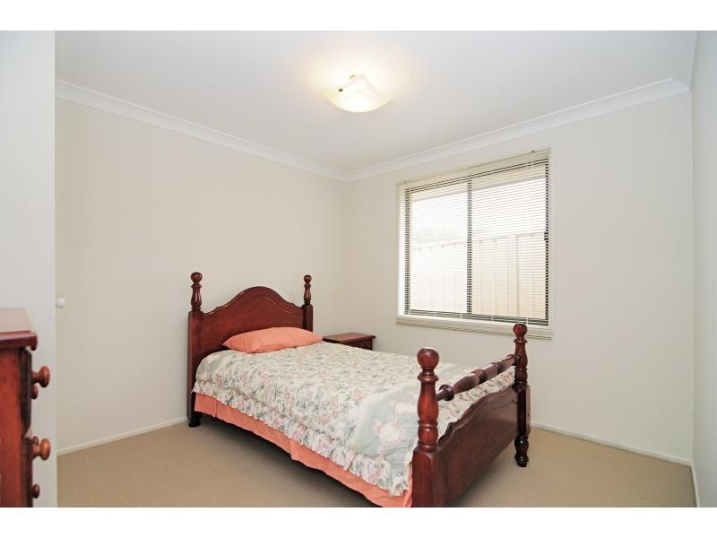 24 Warrigal Street, Nowra NSW 2541