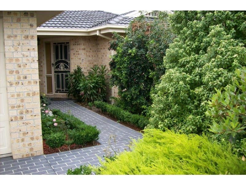 1 Robinia Way, Worrigee NSW 2540