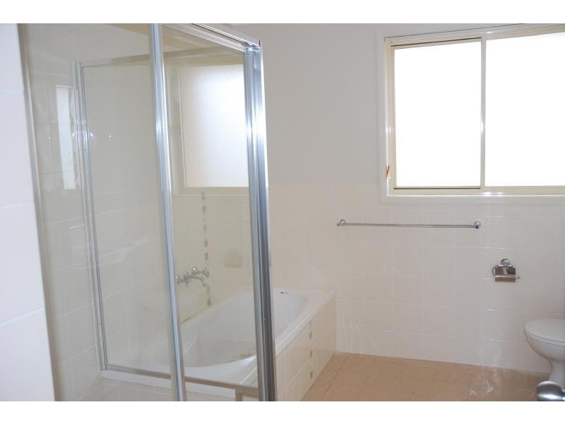 1 Juniper Place, Worrigee NSW 2540