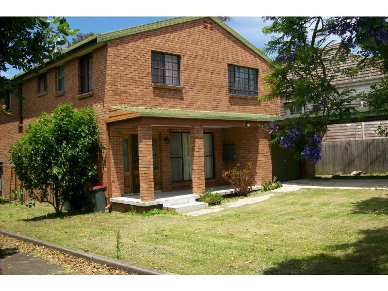 80 Railway Street, Bomaderry NSW 2541