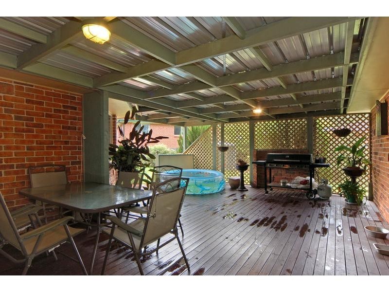 8 Andrew Crescent, Worrigee NSW 2540