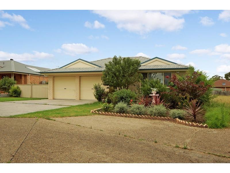 33 Golden Grove, Worrigee NSW 2540