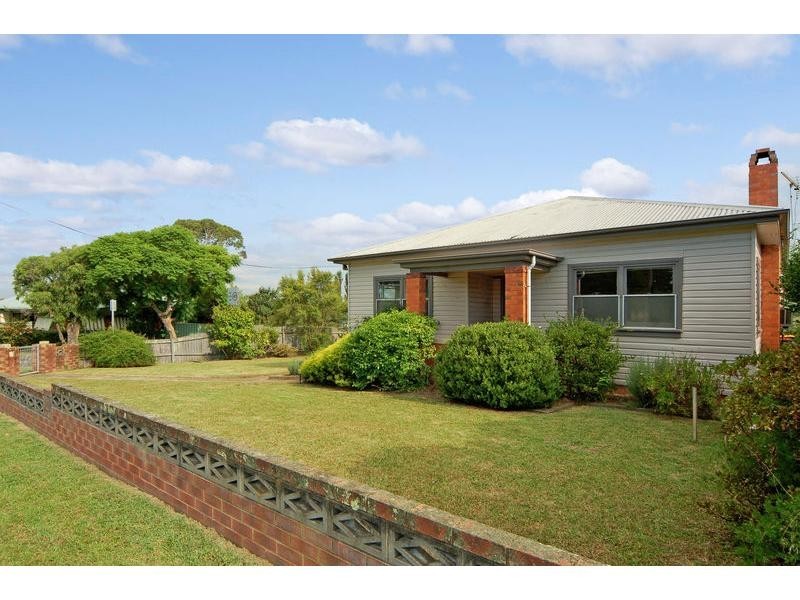 98 Jervis Street, Nowra NSW 2541