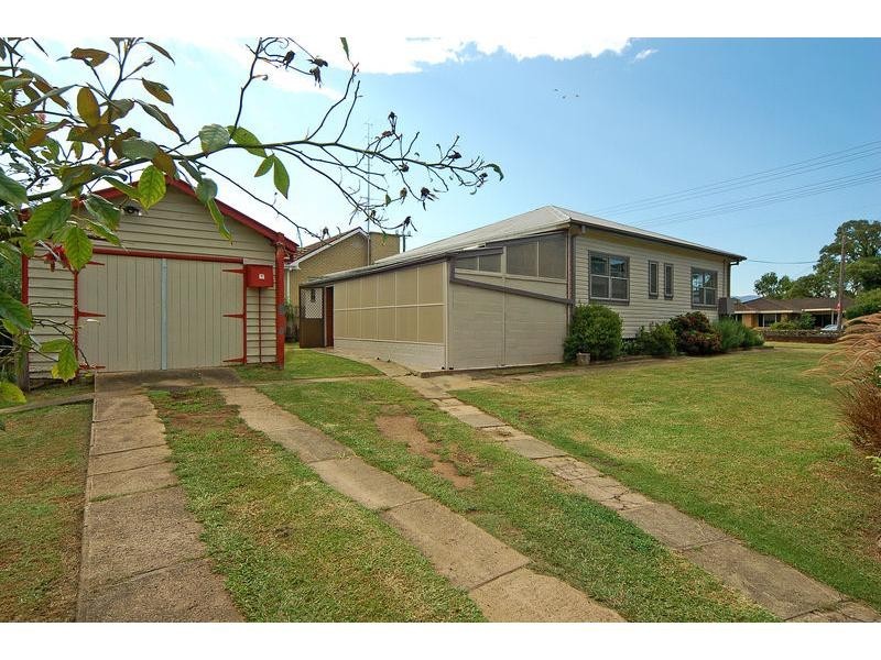98 Jervis Street, Nowra NSW 2541