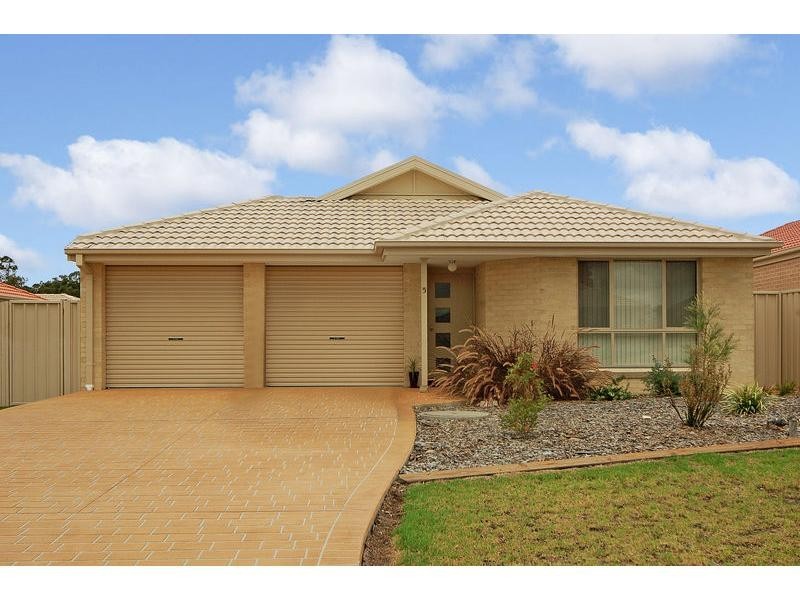 5 Neptune Place, Worrigee NSW 2540