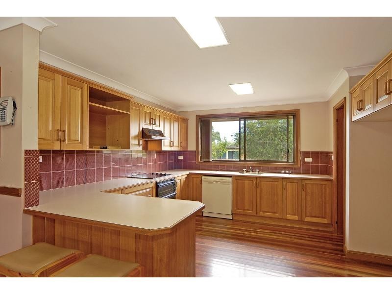 20 Elvin Drive, Bomaderry NSW 2541