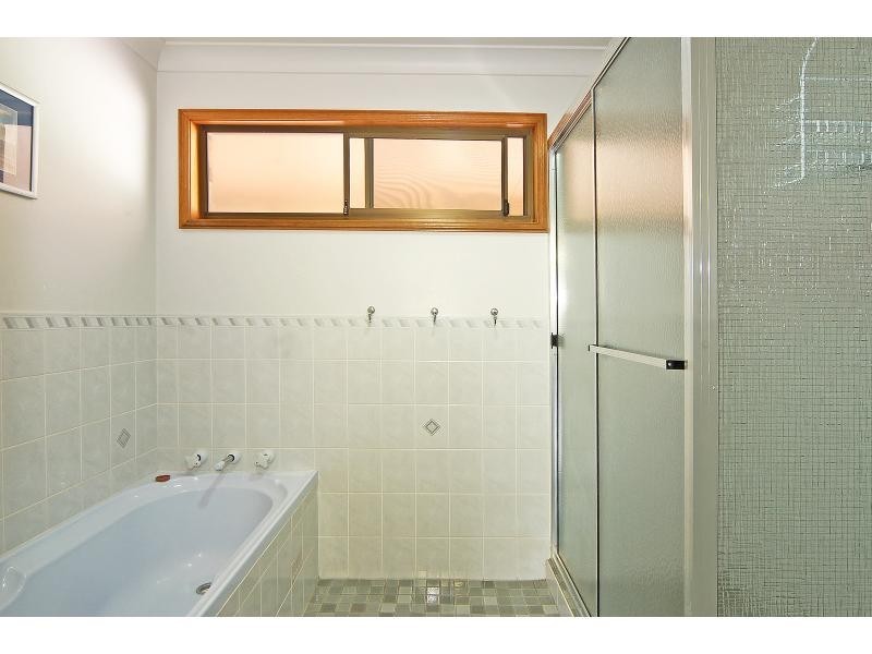 20 Elvin Drive, Bomaderry NSW 2541