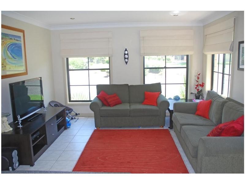 13 Merinda Way, Tapitallee NSW 2540
