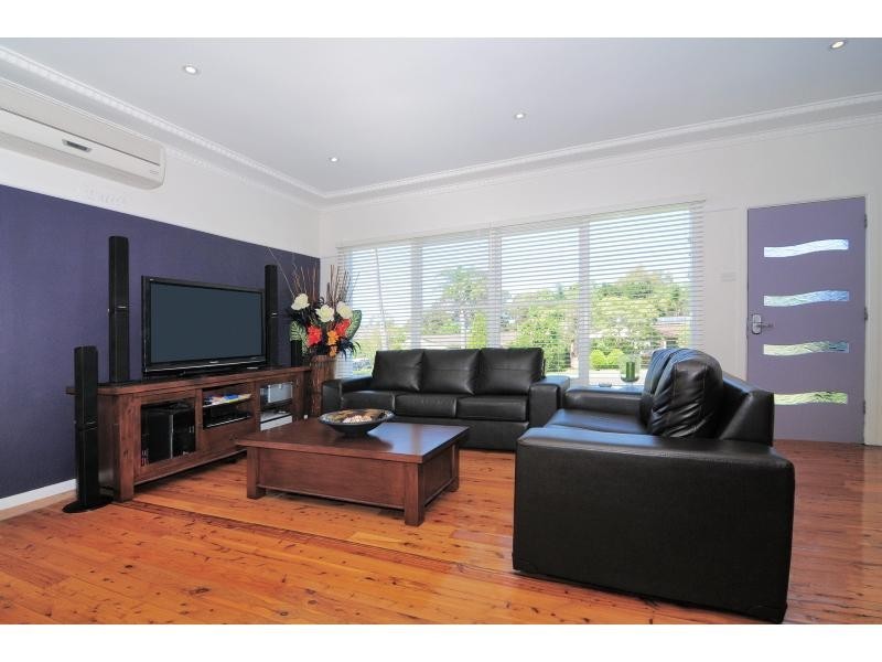 7 Turley Avenue, Bomaderry NSW 2541