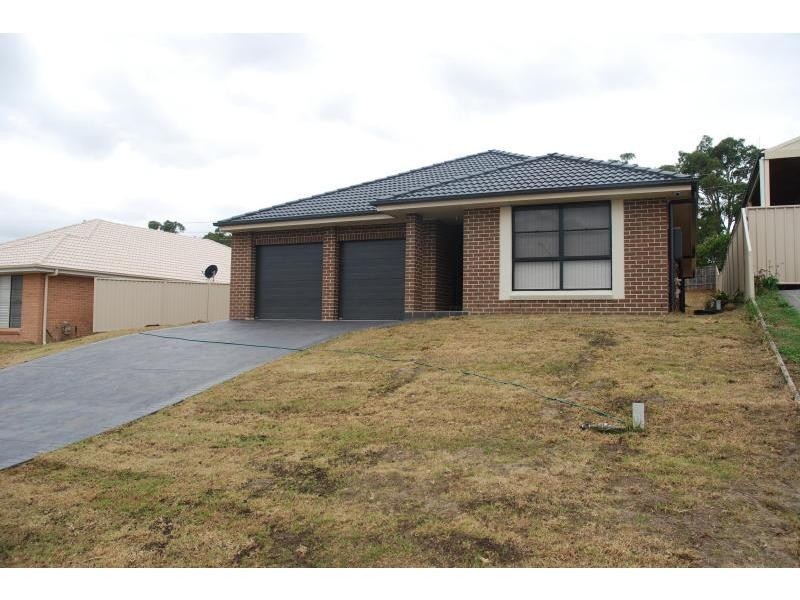 19 Warrigal Street, Nowra NSW 2541