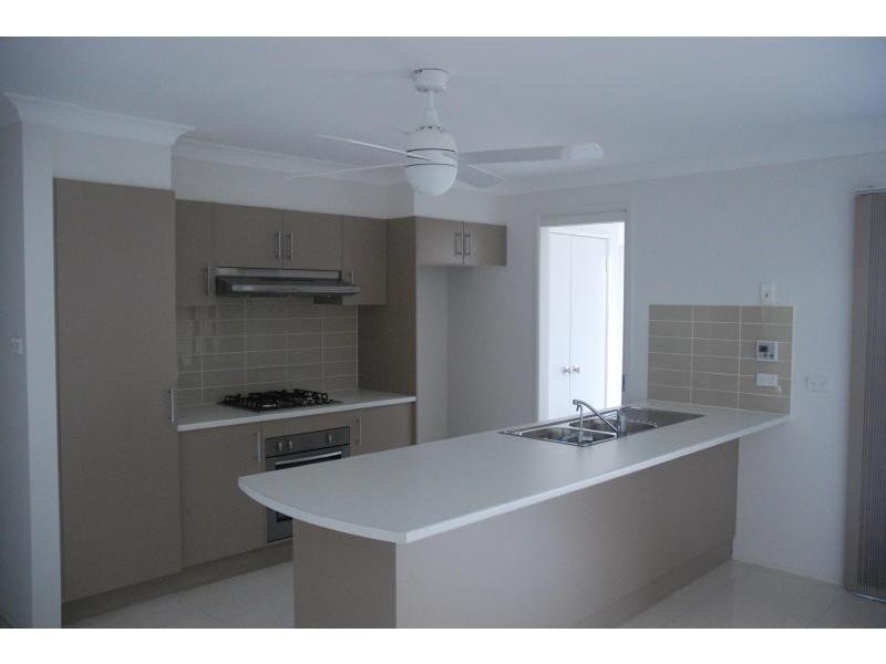 19 Warrigal Street, Nowra NSW 2541