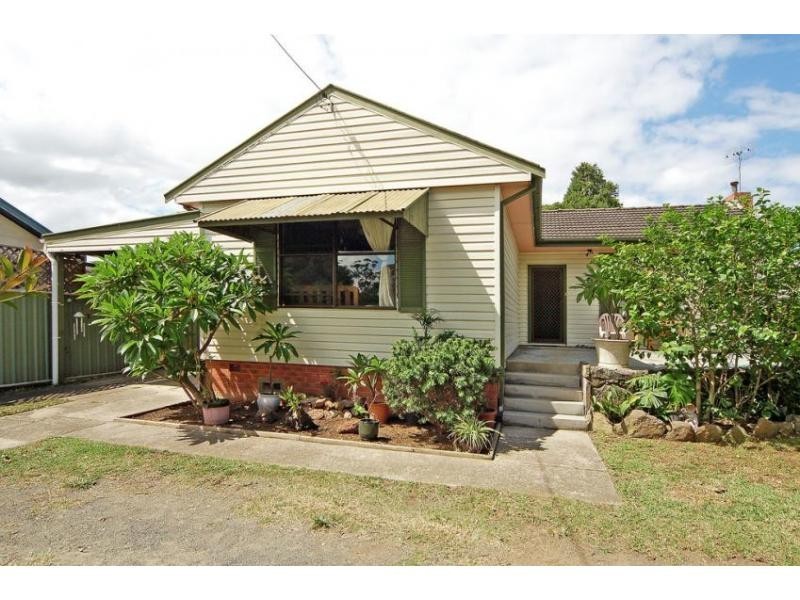 36 Albatross Road, Nowra NSW 2541