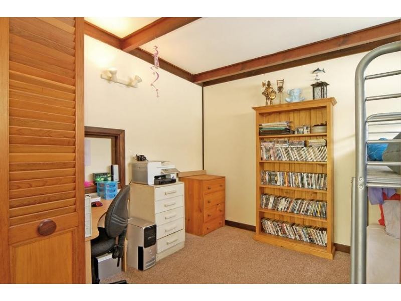 36 Albatross Road, Nowra NSW 2541