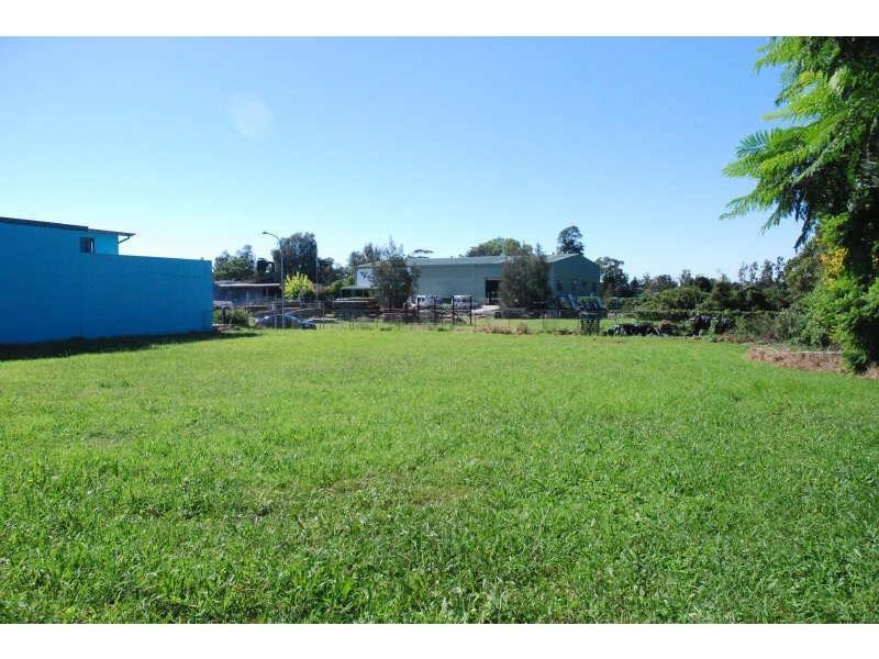 62 Bolong Road, Bomaderry NSW 2541