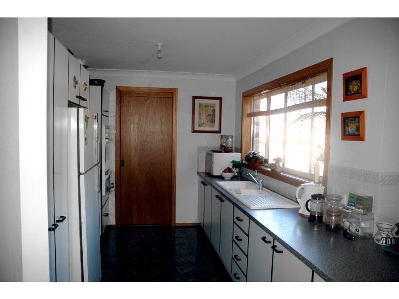 253 Yurunga Drive, North Nowra NSW 2541