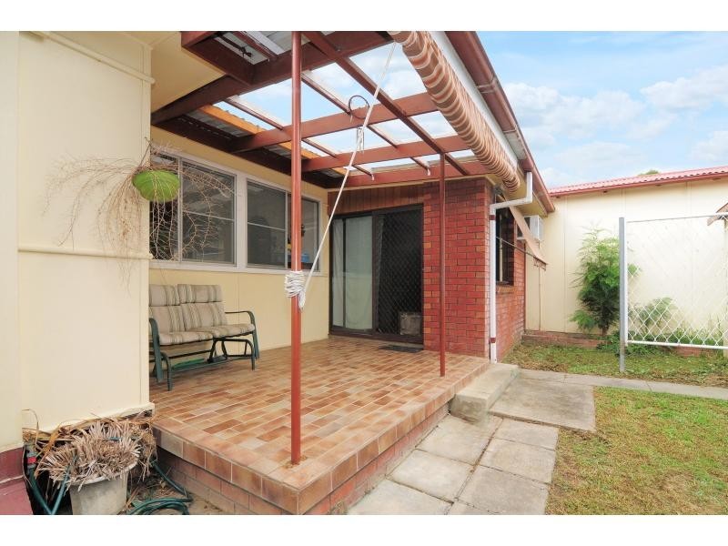 13 Young Avenue, Nowra NSW 2541