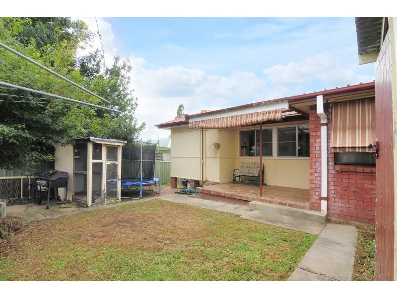 13 Young Avenue, Nowra NSW 2541