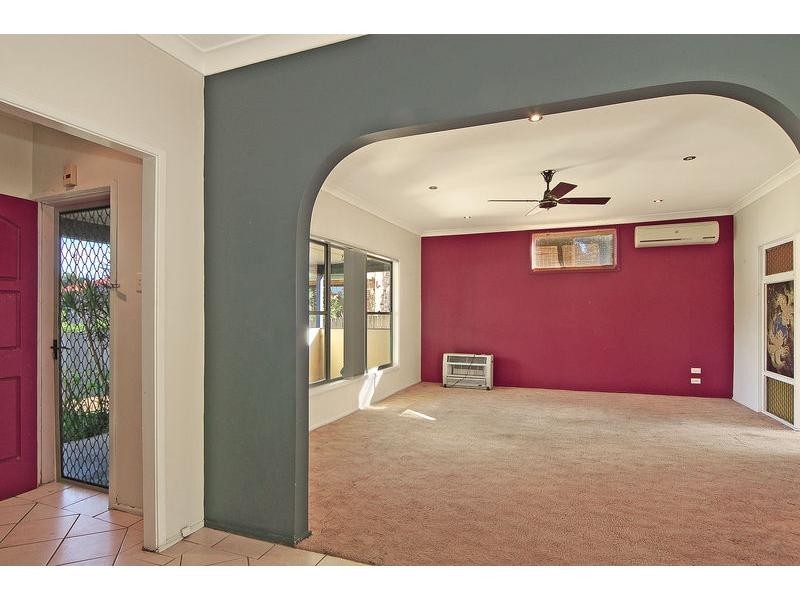 18 Hale Avenue, Nowra NSW 2541