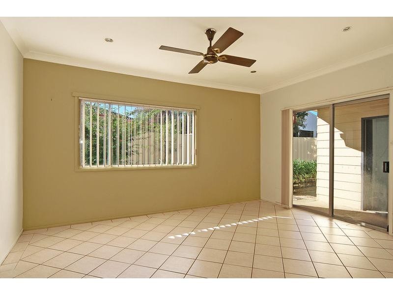 18 Hale Avenue, Nowra NSW 2541