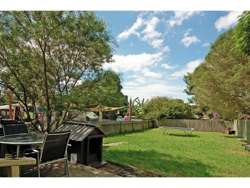 1/4 Karowa Street, Bomaderry NSW 2541