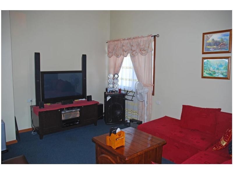 16 Clipper Road, Nowra NSW 2541
