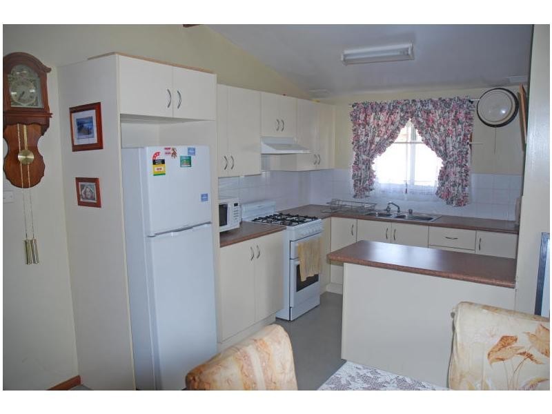 16 Clipper Road, Nowra NSW 2541
