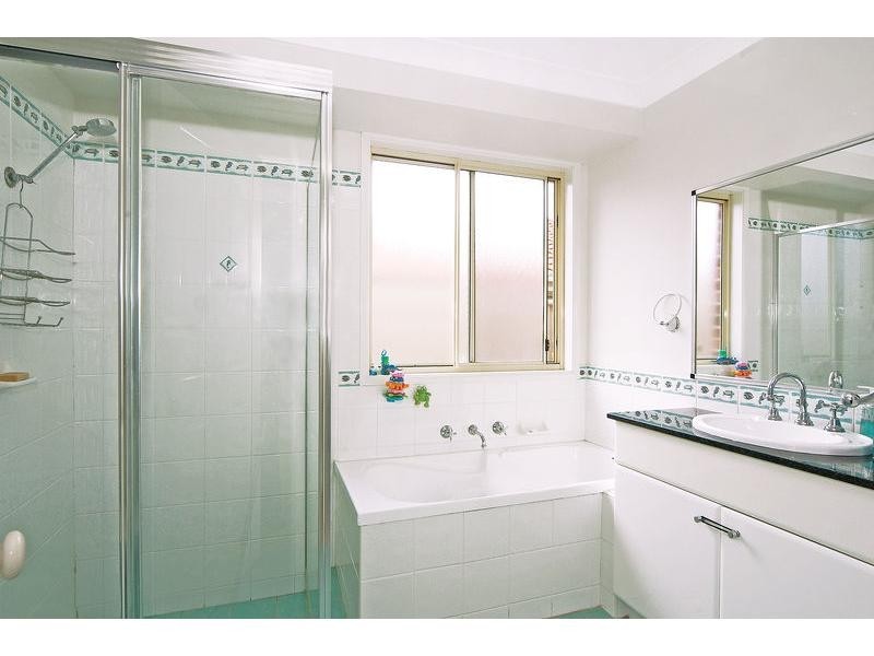 20 Guinea Flower Crescent, Worrigee NSW 2540