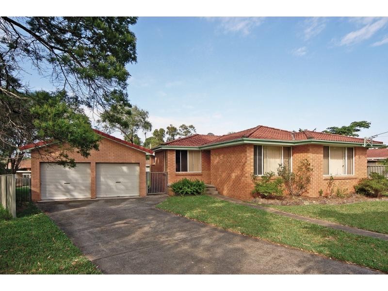 2 Bromley Close, West Nowra NSW 2541