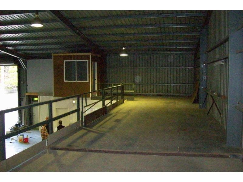 1 & 2/68 Meroo Road, Bomaderry NSW 2541