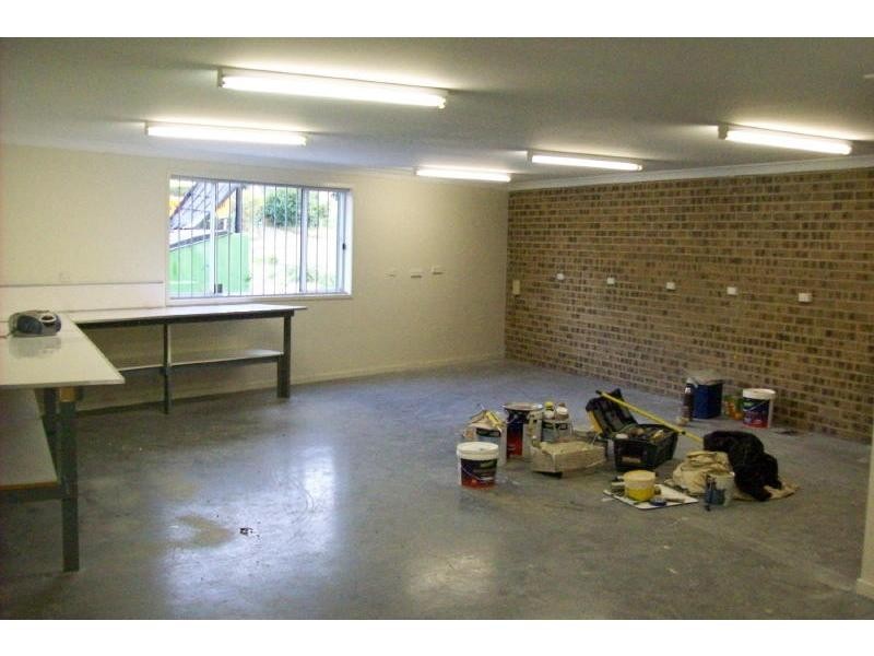 1 & 2/68 Meroo Road, Bomaderry NSW 2541