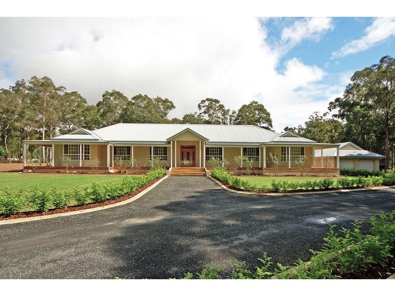 61 Hakea Close, Nowra Hill NSW 2540