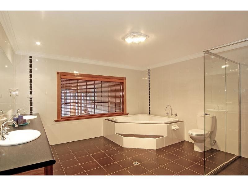 61 Hakea Close, Nowra Hill NSW 2540