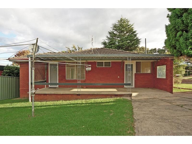 85 Bunberra Street, Bomaderry NSW 2541