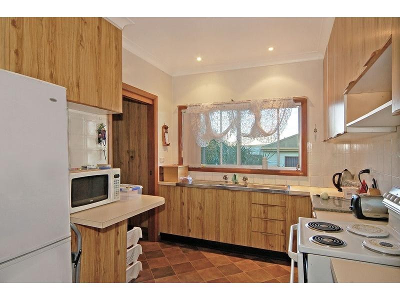 19 Bunberra Street, Bomaderry NSW 2541