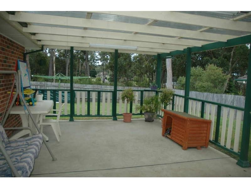 6 Stockley Close, West Nowra NSW 2541