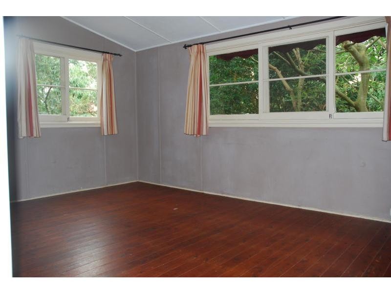 35 Bridge Road, Nowra NSW 2541
