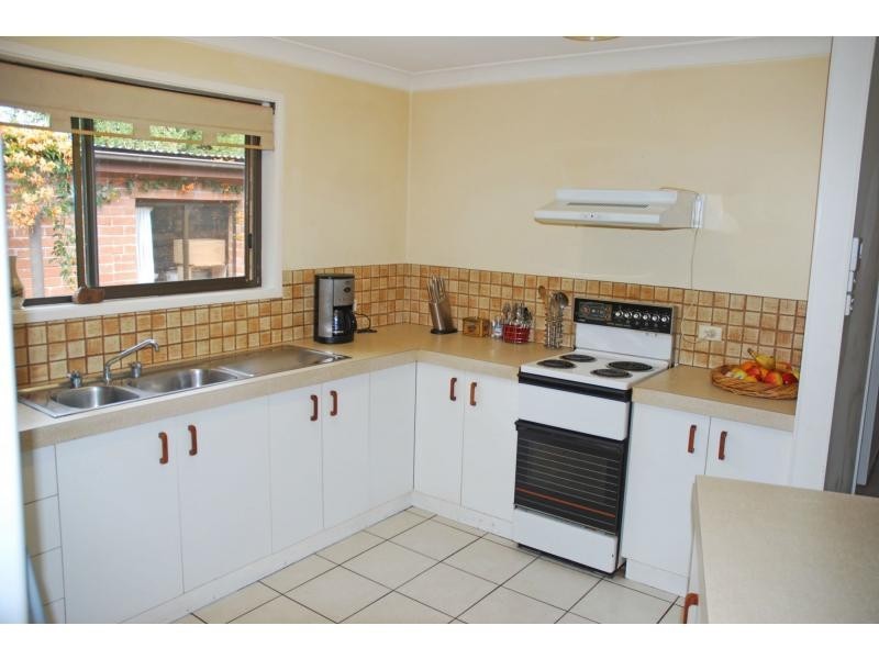 31 Gunyuma Crescent, North Nowra NSW 2541