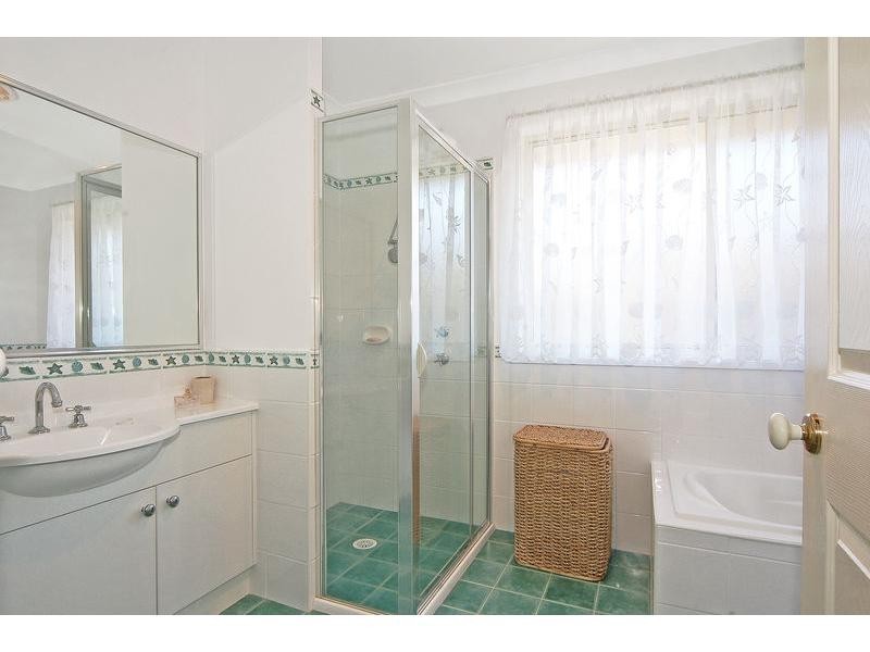 11 Carrington Park Drive, Nowra NSW 2541